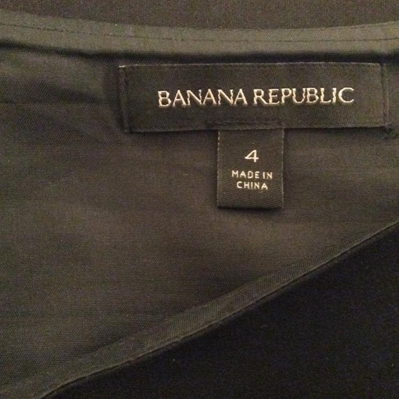 Banana Republic black chiffon MINI skirt tiered & pleated NWOT. SIze 4 - Picture 3 of 4